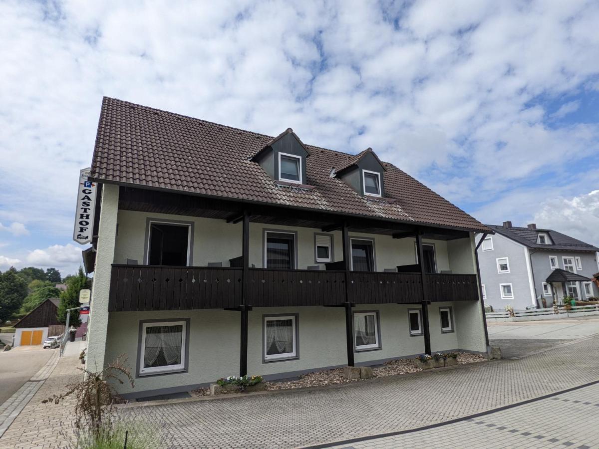 Zum Schwarzen Baeren Hotel Vohenstrauss Exterior photo