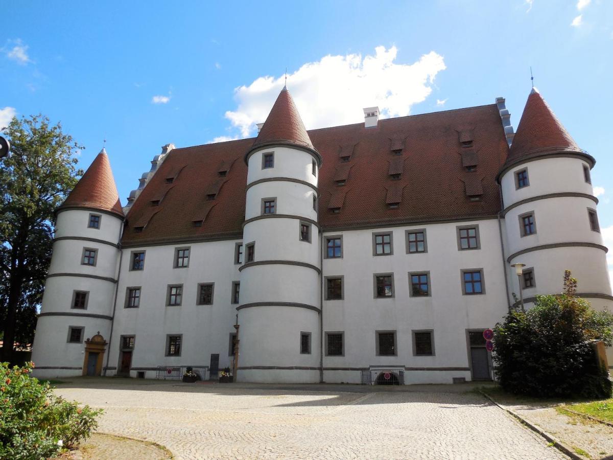 Zum Schwarzen Baeren Hotel Vohenstrauss Exterior photo